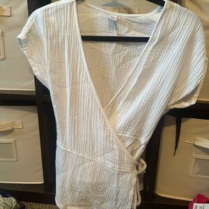 Forever 21 White Wrap Ribbed Cap Sleeve Blouse